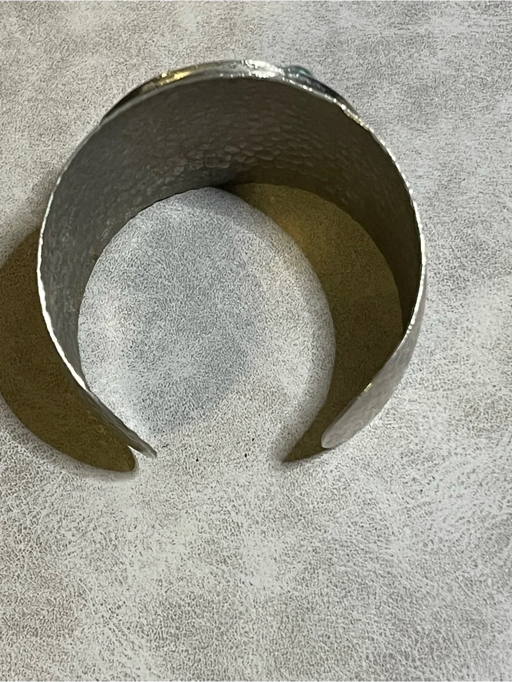 50g Handcrafted Southwest- Style Gecko Motif Wide Cuff Bracelet